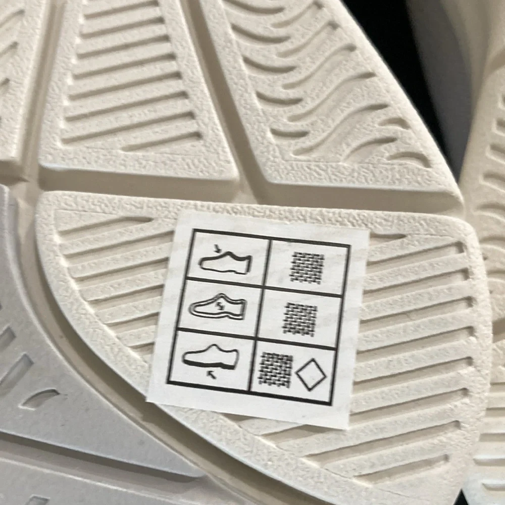 Brand New Skechers - Picture 6 of 13